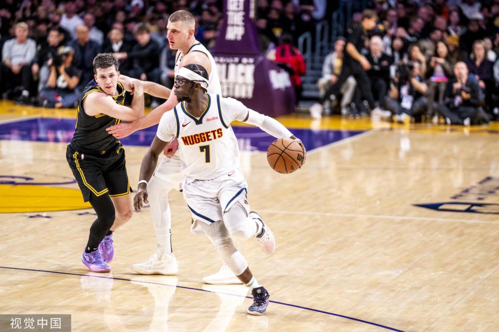 随着转会窗 随着转会窗