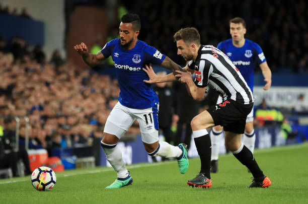 他的表现再 他的表现再